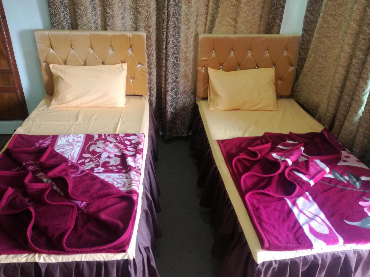 Smart Hotel Abbottabad Ngoại thất bức ảnh